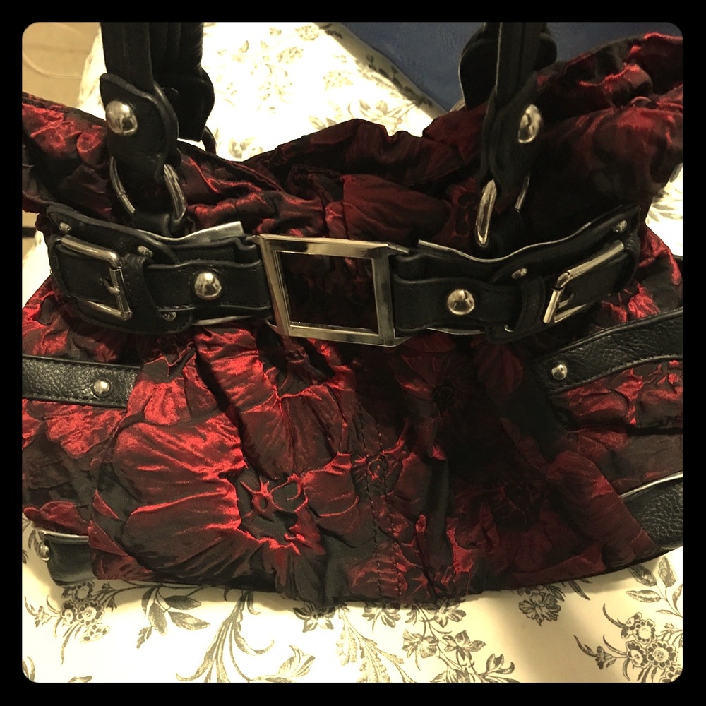 Wilson’s Leather Purse